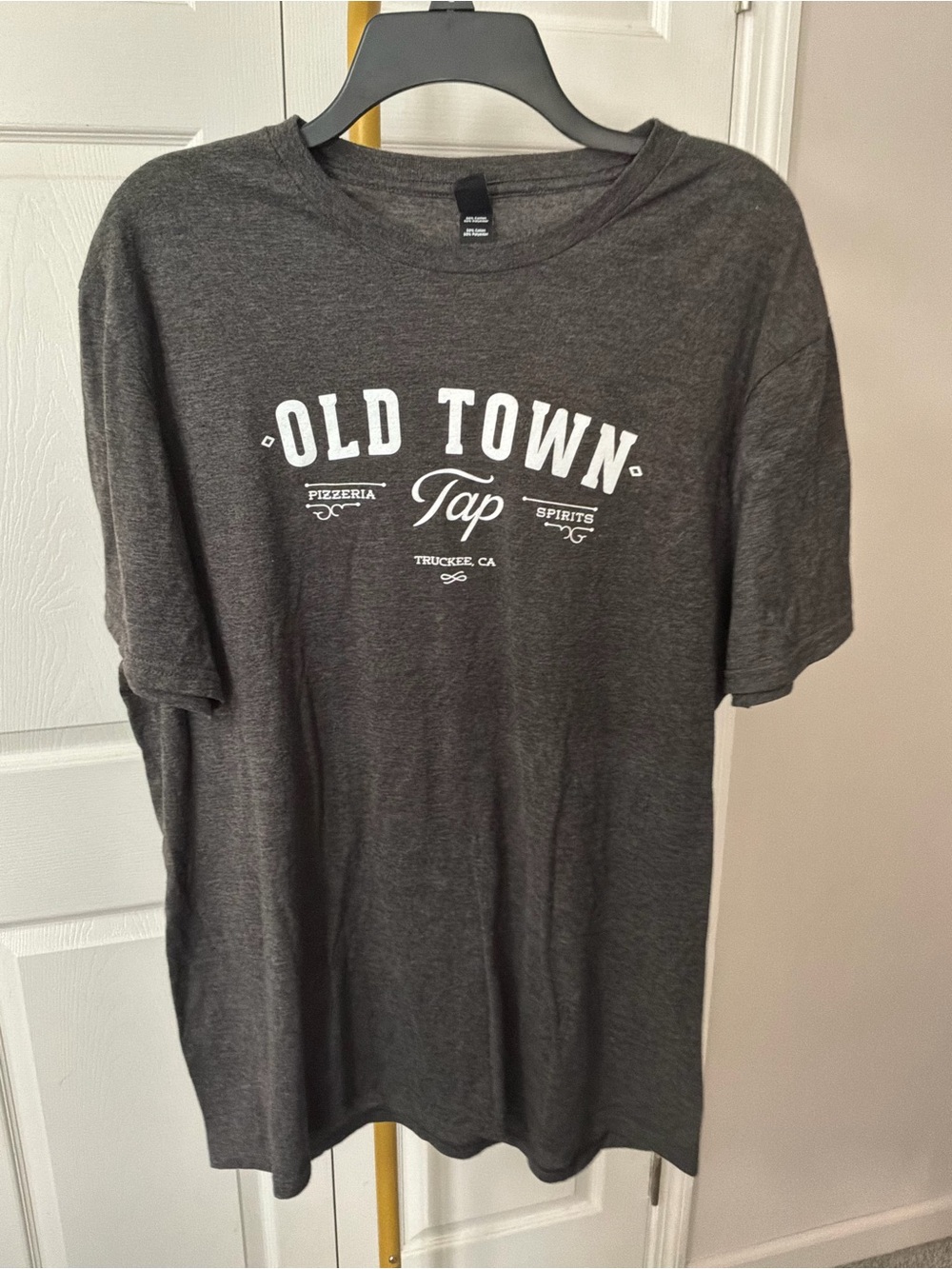 Old Town Tap Dark Heathered Gray Graphic Tee with White Print XL